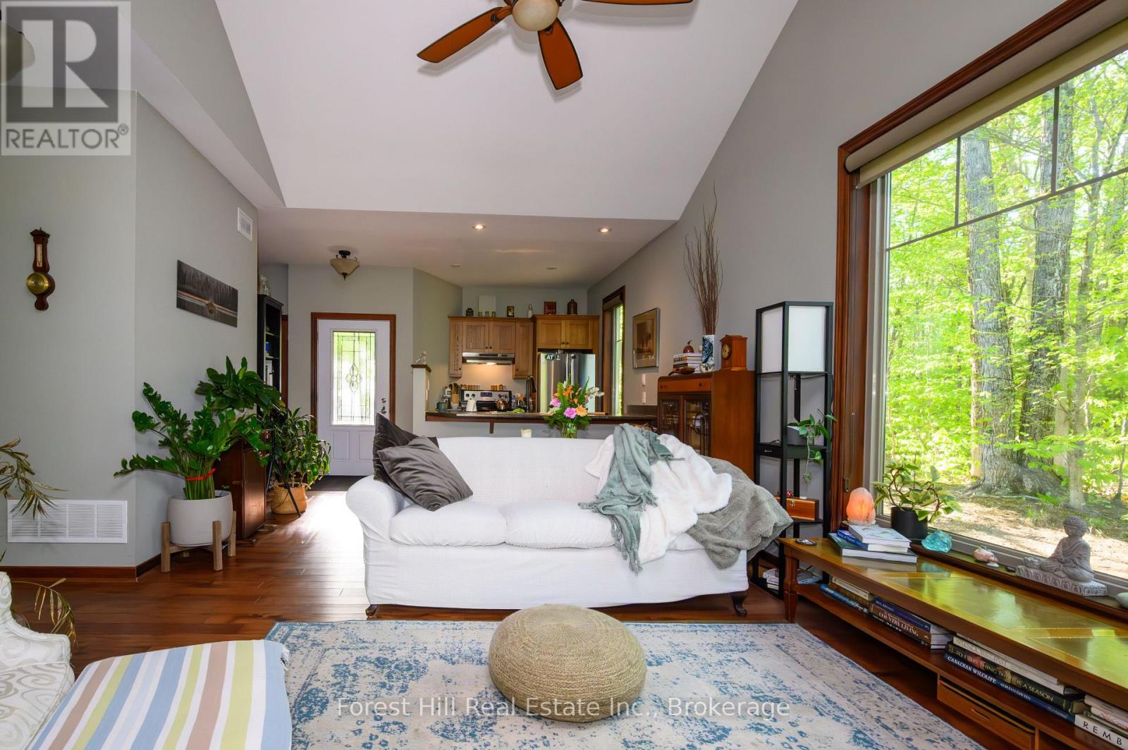 917 Portage Road, Lake Of Bays, Ontario  P1H 2J6 - Photo 25 - X12156233