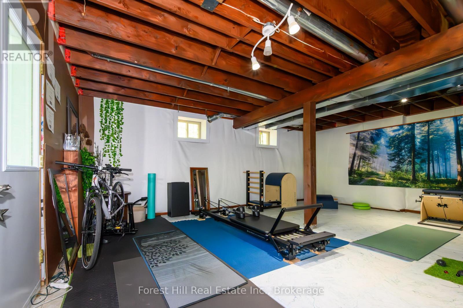 917 Portage Road, Lake Of Bays, Ontario  P1H 2J6 - Photo 30 - X12156233