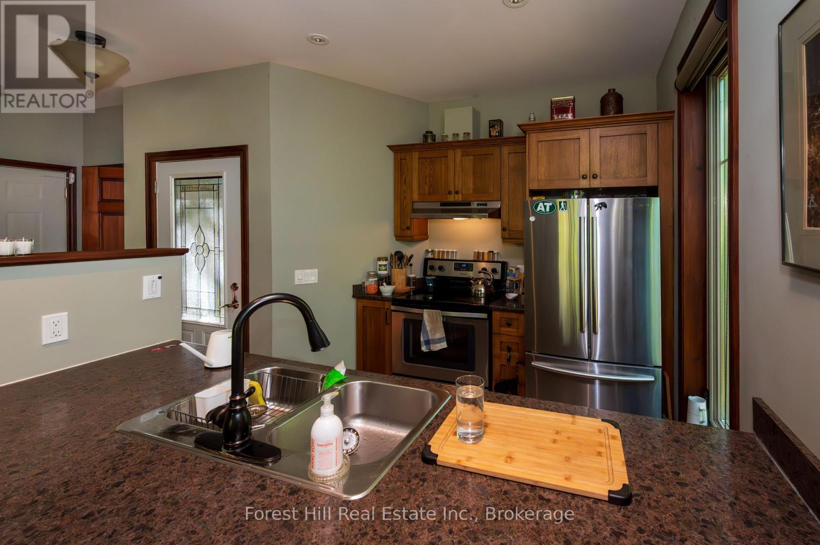 917 Portage Road, Lake Of Bays, Ontario  P1H 2J6 - Photo 32 - X12156233