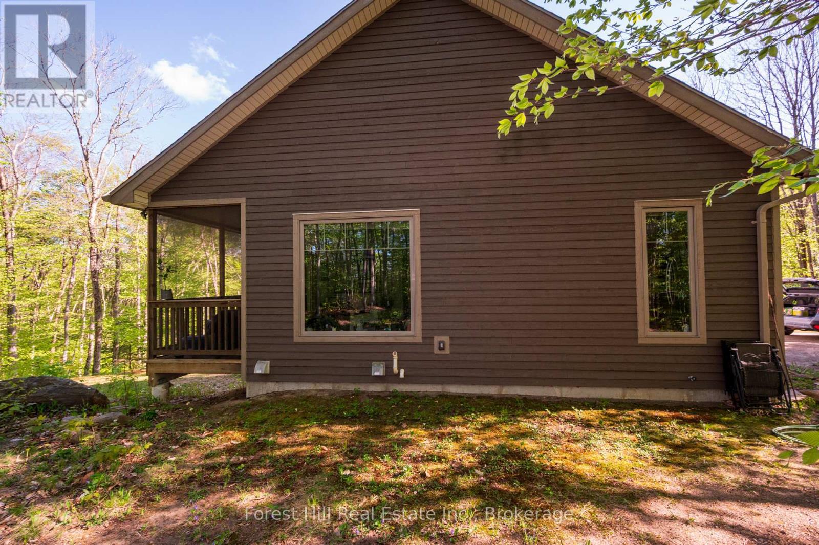 917 Portage Road, Lake Of Bays, Ontario  P1H 2J6 - Photo 7 - X12156233