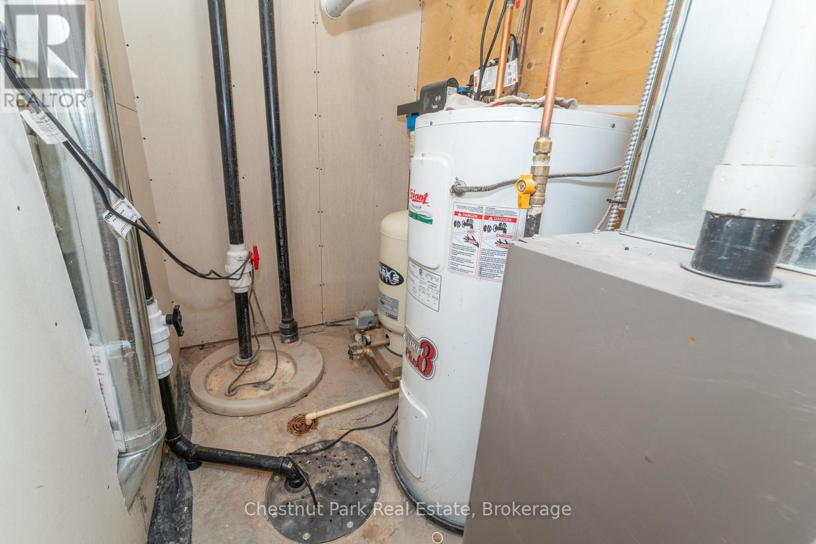 2015 141 Highway, Muskoka Lakes, Ontario  P0B 1M0 - Photo 33 - X12156658