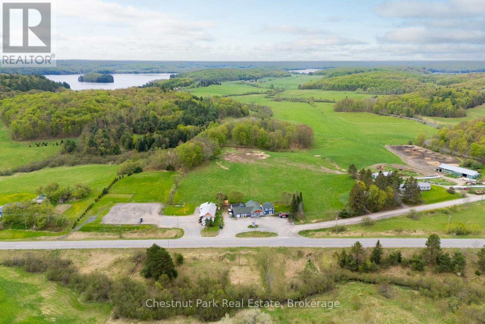 2015 141 Highway, Muskoka Lakes, Ontario  P0B 1M0 - Photo 42 - X12156658
