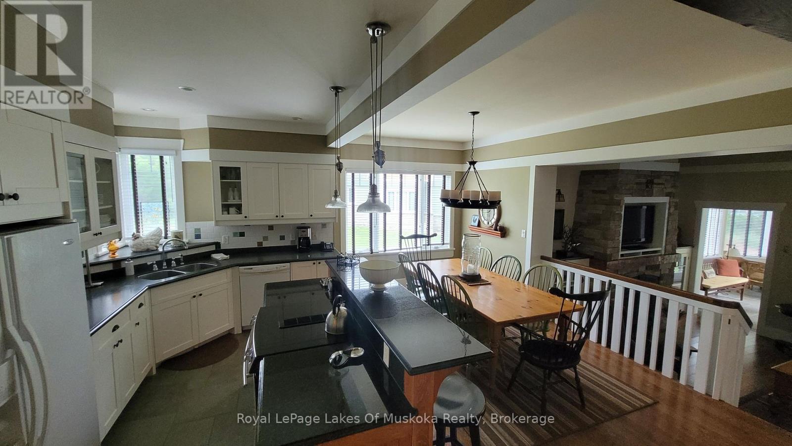 V 9 W 5 - 1020 Birch Glen Road, Lake Of Bays, Ontario  P0B 1A0 - Photo 5 - X12158692