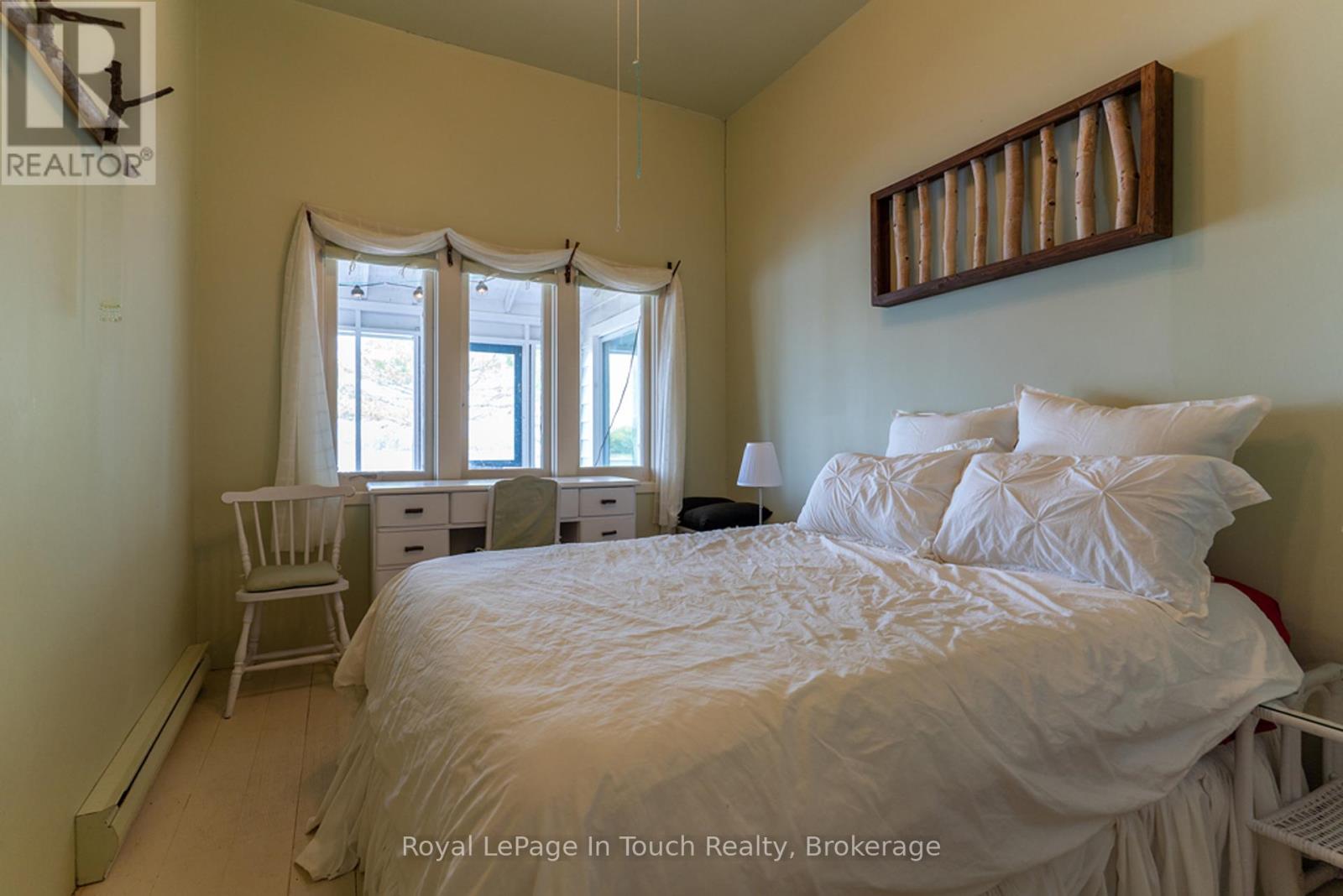 15052 Georgian Bay Shore, Georgian Bay, Ontario  P0E 1E0 - Photo 21 - X12167656