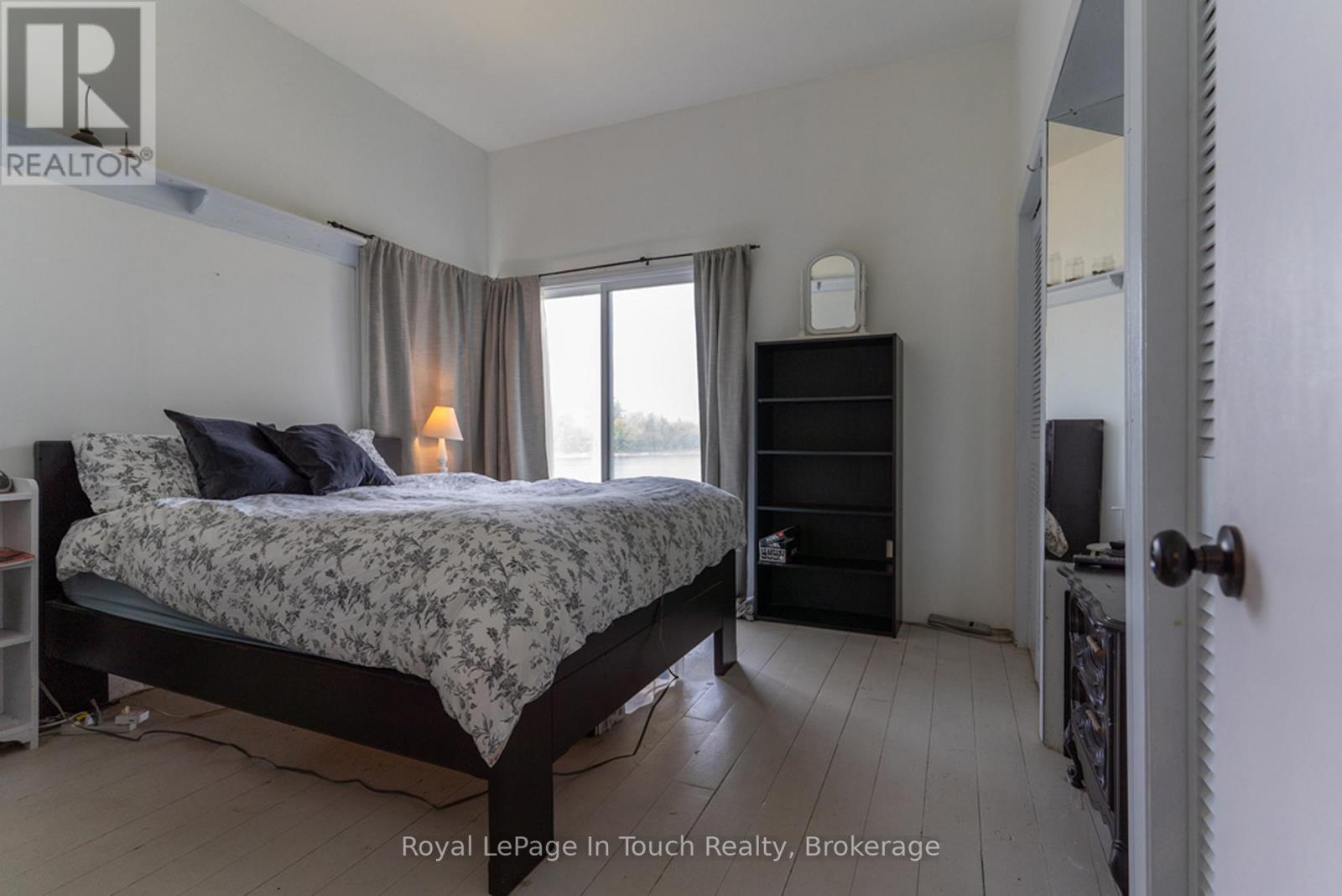 15052 Georgian Bay Shore, Georgian Bay, Ontario  P0E 1E0 - Photo 22 - X12167656