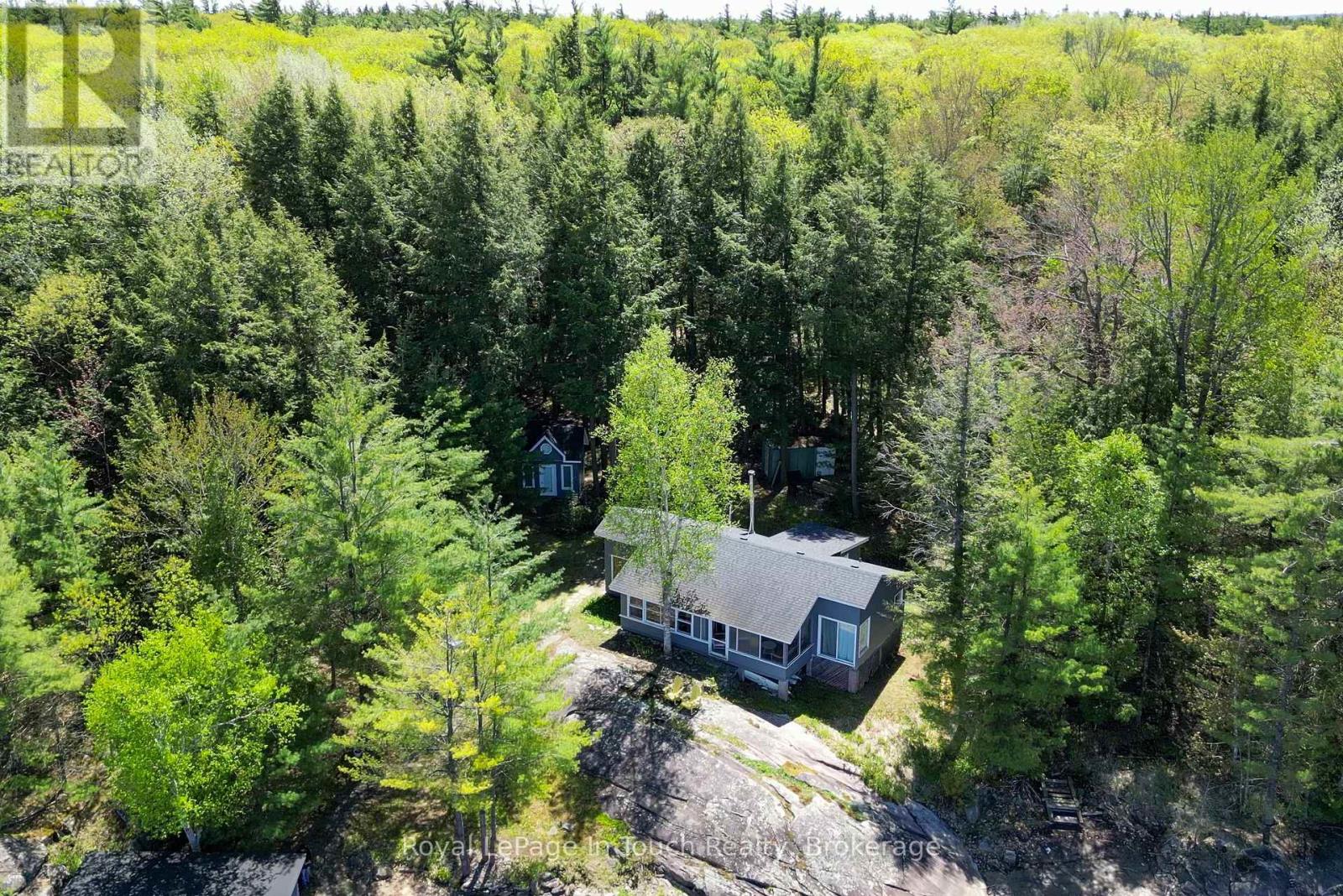 15052 Georgian Bay Shore, Georgian Bay, Ontario  P0E 1E0 - Photo 3 - X12167656