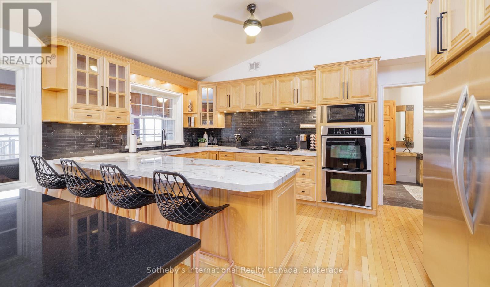 427 West Browns Road, Huntsville, Ontario  P1H 0J2 - Photo 10 - X12169365