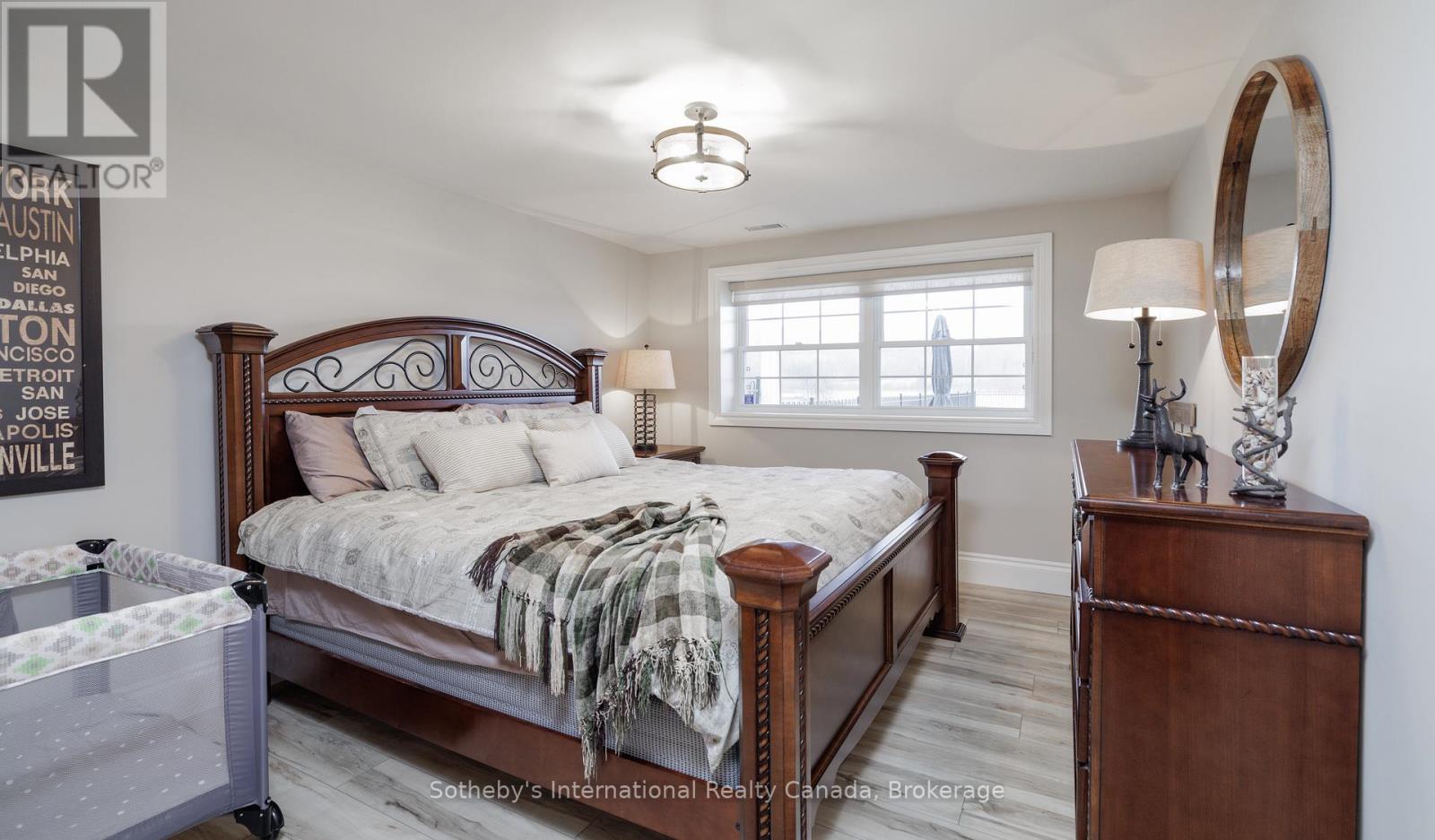 427 West Browns Road, Huntsville, Ontario  P1H 0J2 - Photo 22 - X12169365