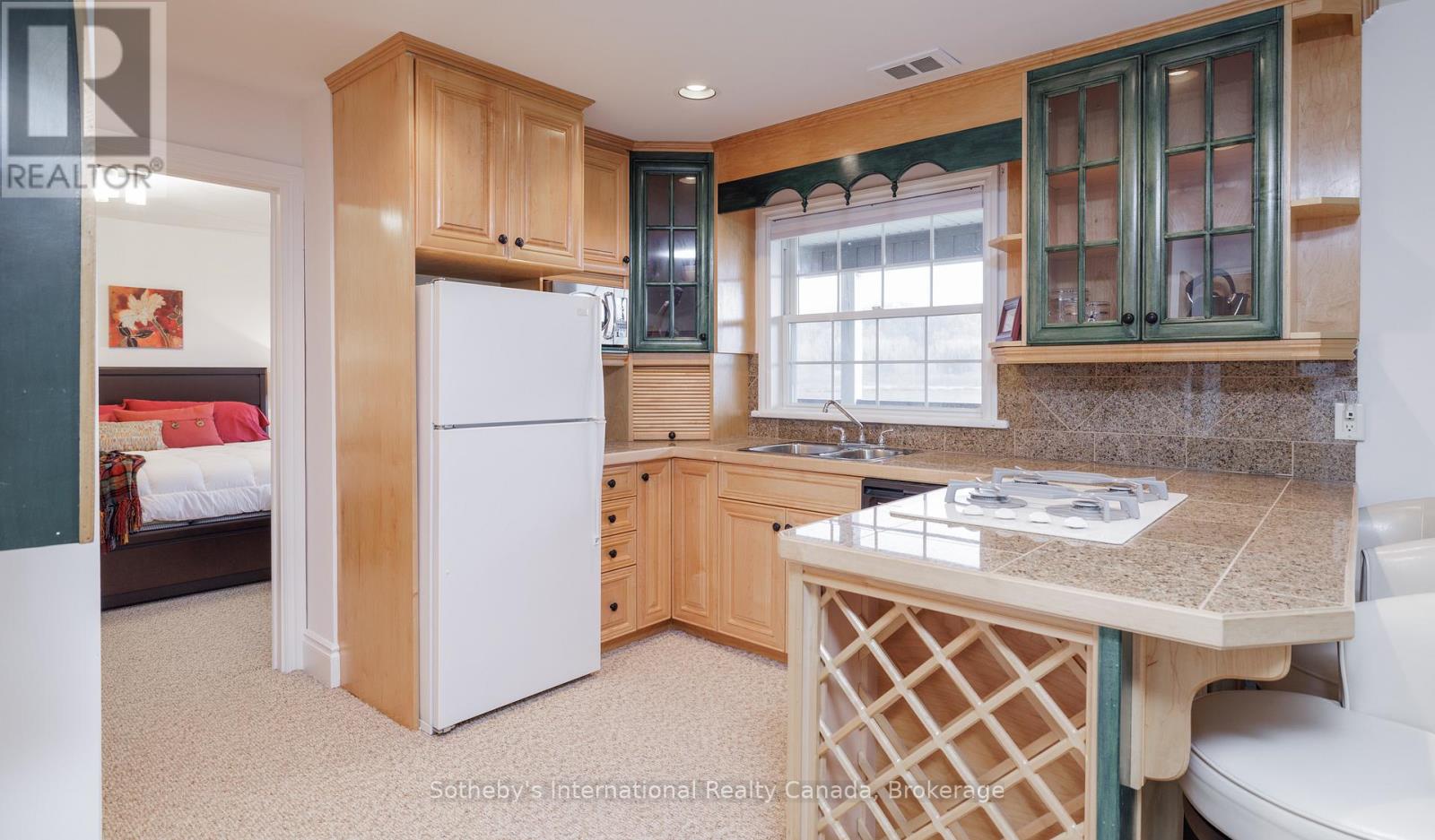 427 West Browns Road, Huntsville, Ontario  P1H 0J2 - Photo 35 - X12169365