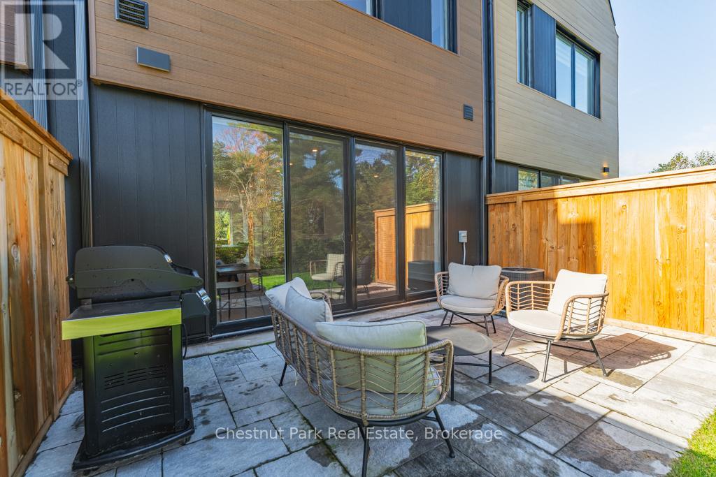 29 Rockmount Crescent, Gravenhurst, Ontario  P1P 0A6 - Photo 31 - X12178079