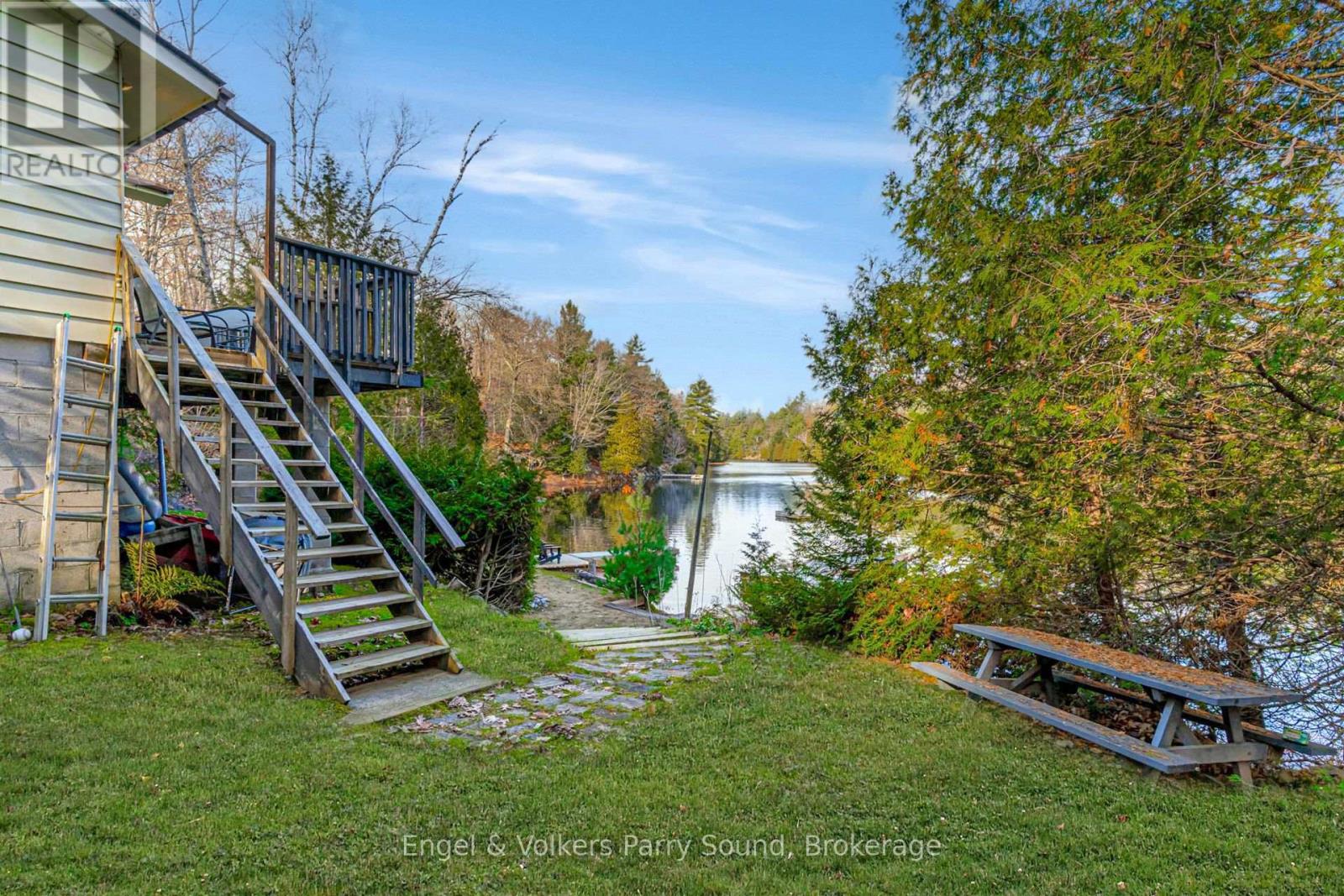 27 Lower Lane, Seguin, Ontario  P2A 0B2 - Photo 3 - X12178830