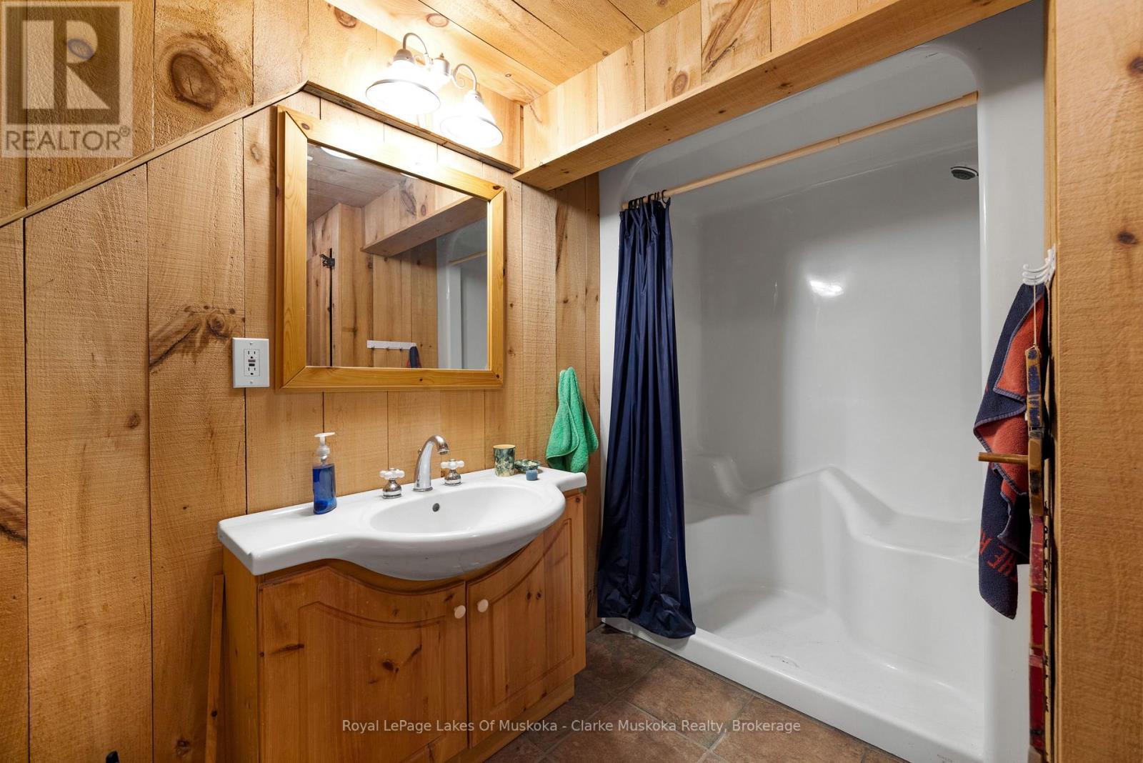 733 Whites Falls Road, Georgian Bay, Ontario  L0K 1S0 - Photo 20 - X12179731