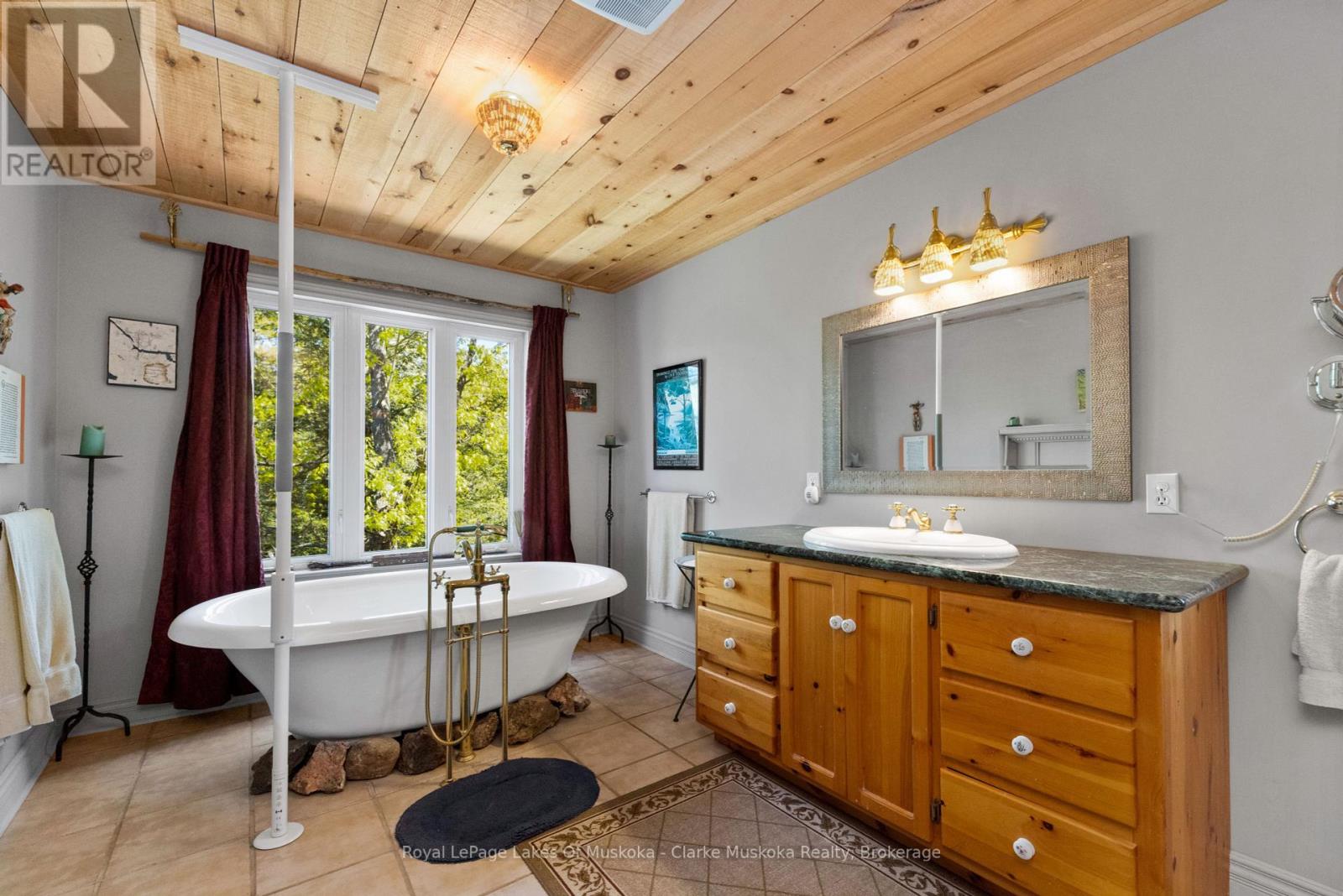 733 Whites Falls Road, Georgian Bay, Ontario  L0K 1S0 - Photo 23 - X12179731