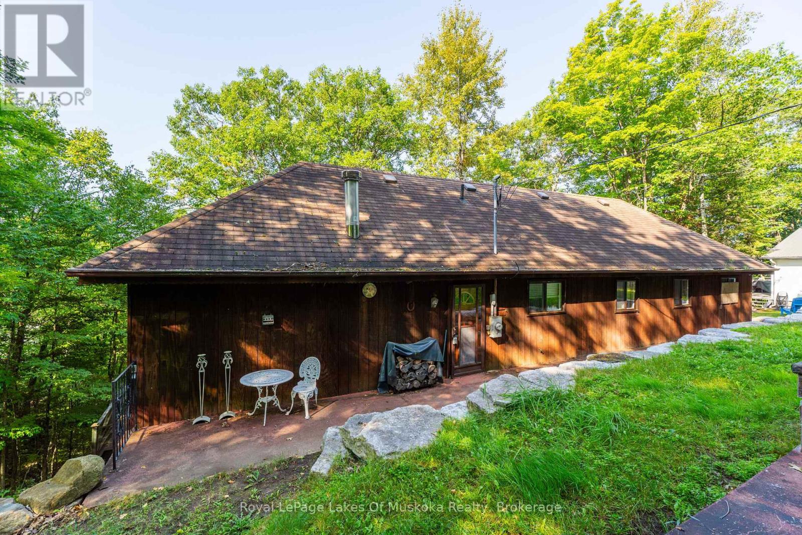 1030 Mccabe Road, Lake Of Bays, Ontario  P0B 1A0 - Photo 9 - X12189109