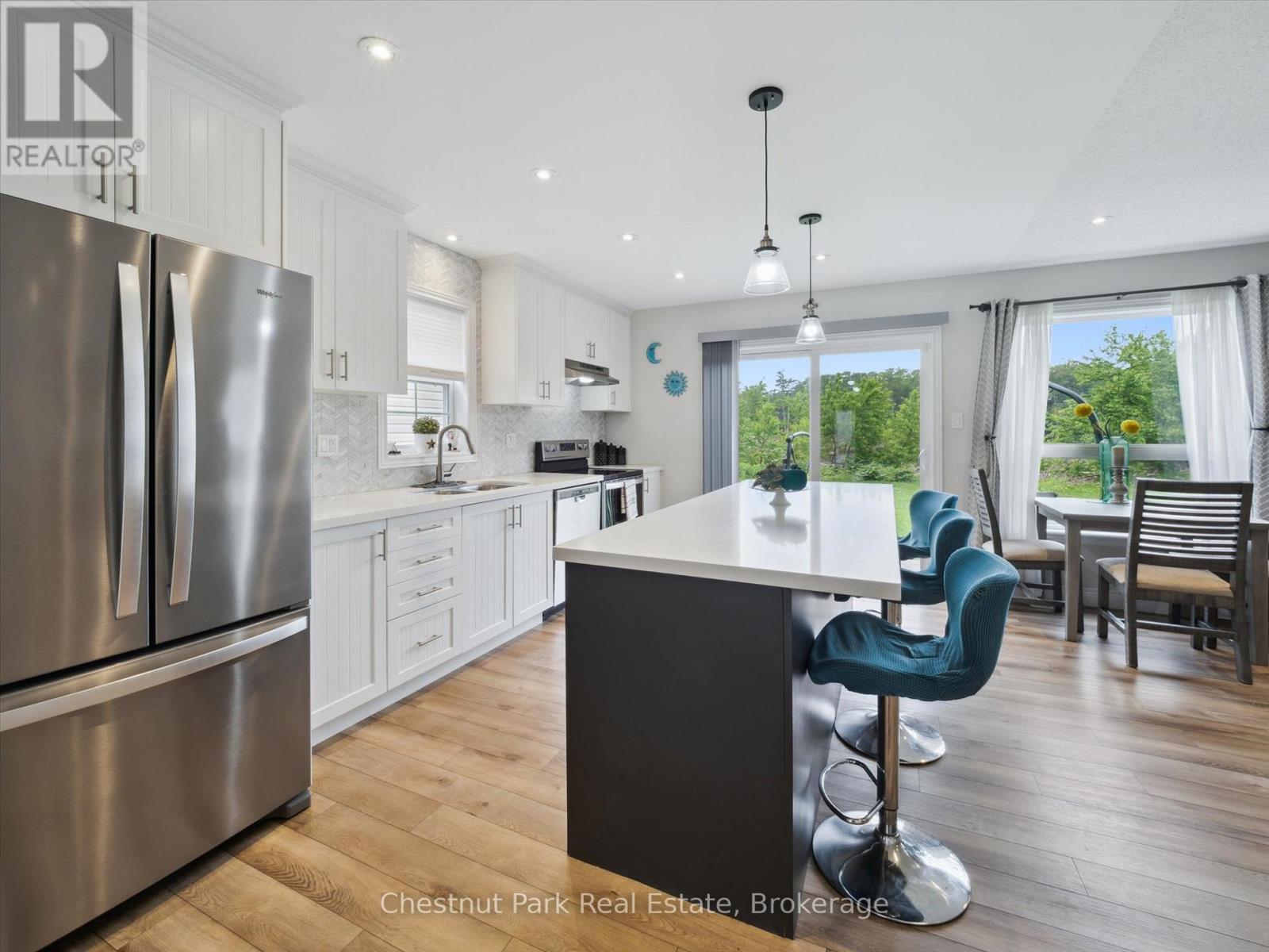 245 Wild Rose Drive, Gravenhurst, Ontario  P1P 0B4 - Photo 11 - X12205375