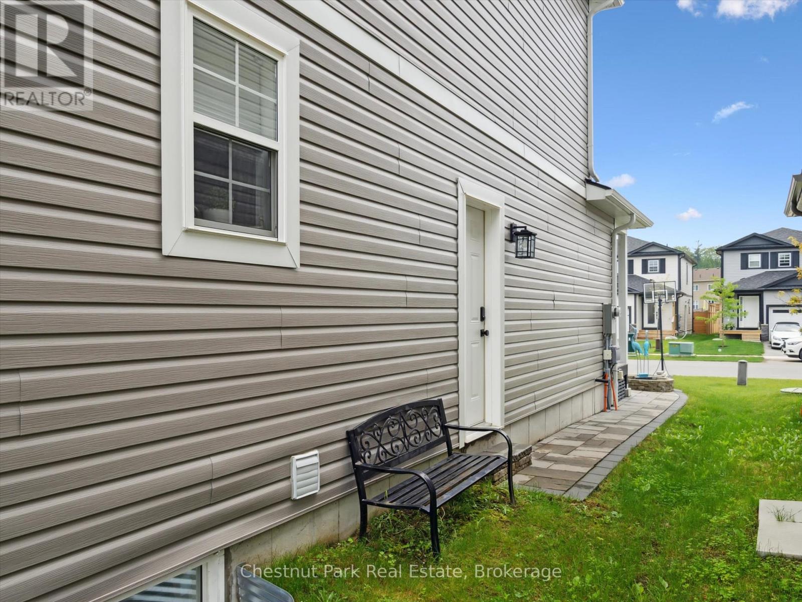 245 Wild Rose Drive, Gravenhurst, Ontario  P1P 0B4 - Photo 26 - X12205375