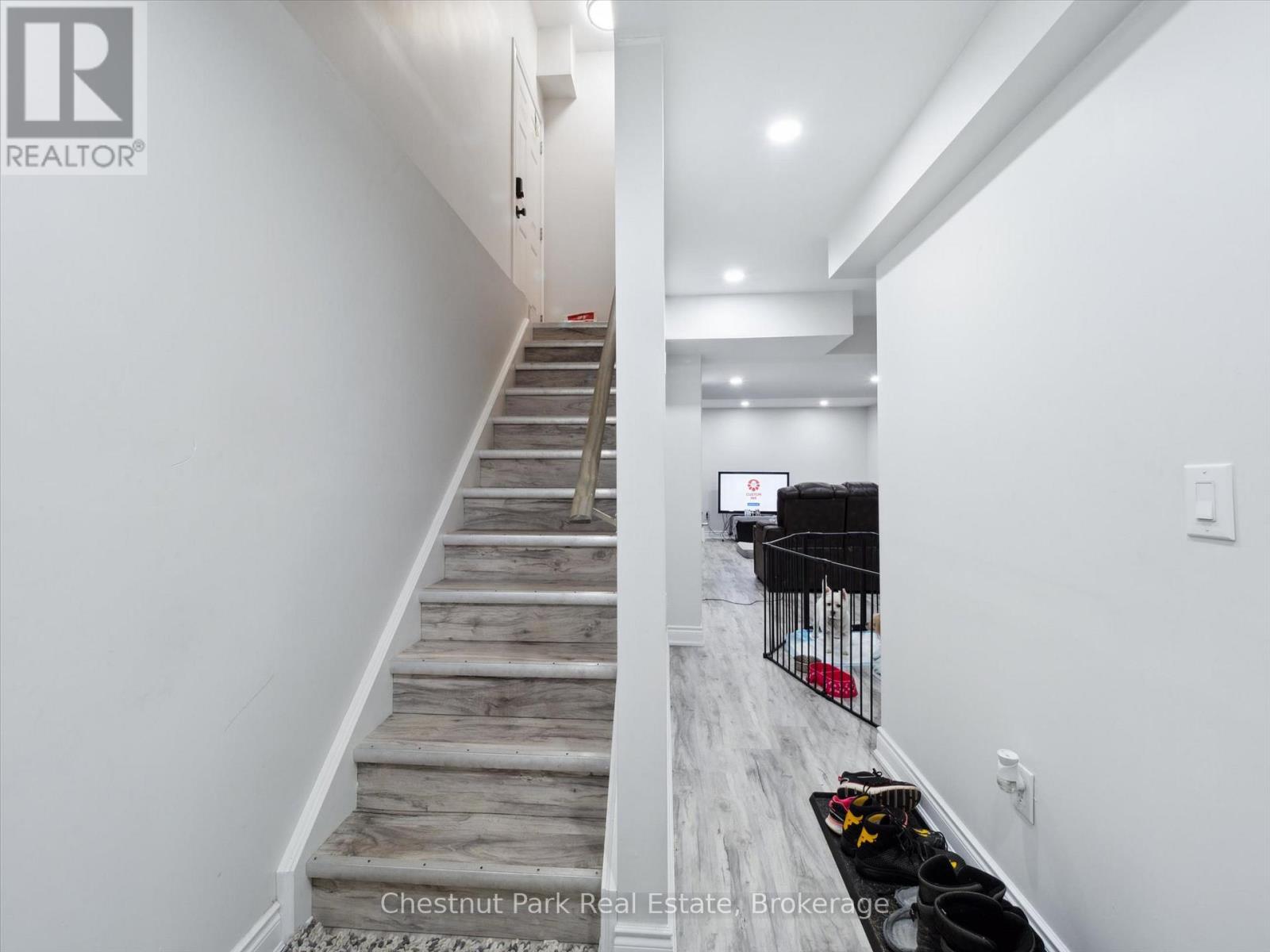 245 Wild Rose Drive, Gravenhurst, Ontario  P1P 0B4 - Photo 27 - X12205375