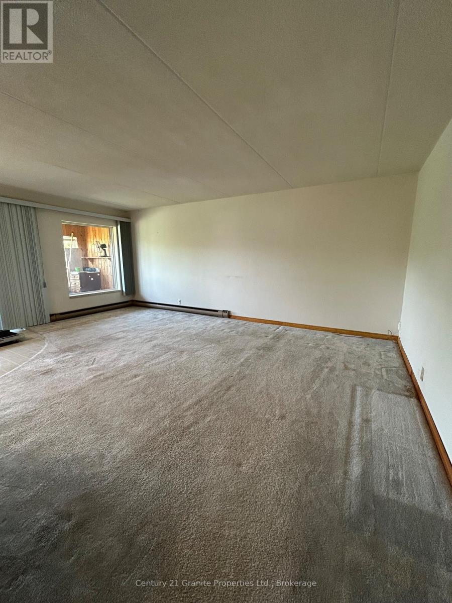 306 - 200 Beaconview Heights, Parry Sound, Ontario  P2A 2E1 - Photo 10 - X12226528