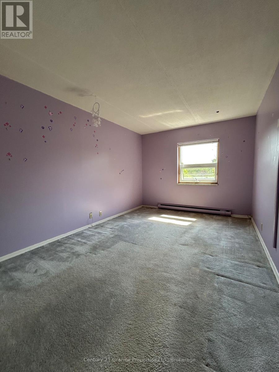 306 - 200 Beaconview Heights, Parry Sound, Ontario  P2A 2E1 - Photo 9 - X12226528