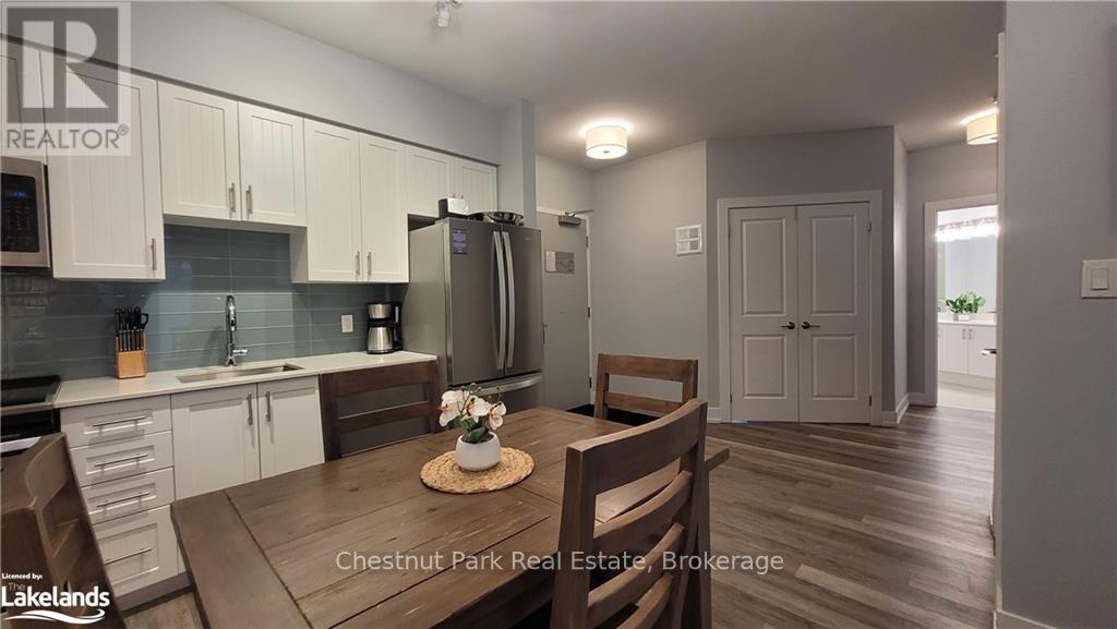 330 - 25 Pen Lake Point Road, Huntsville, Ontario  P1H 1A9 - Photo 7 - X12252932