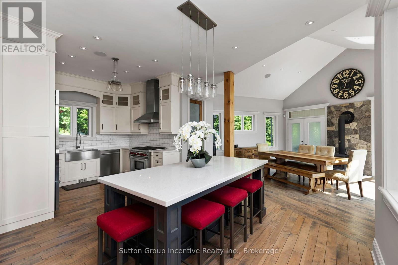 15 Gordon Point Lane, Seguin, Ontario  P0C 1H0 - Photo 14 - X12254774