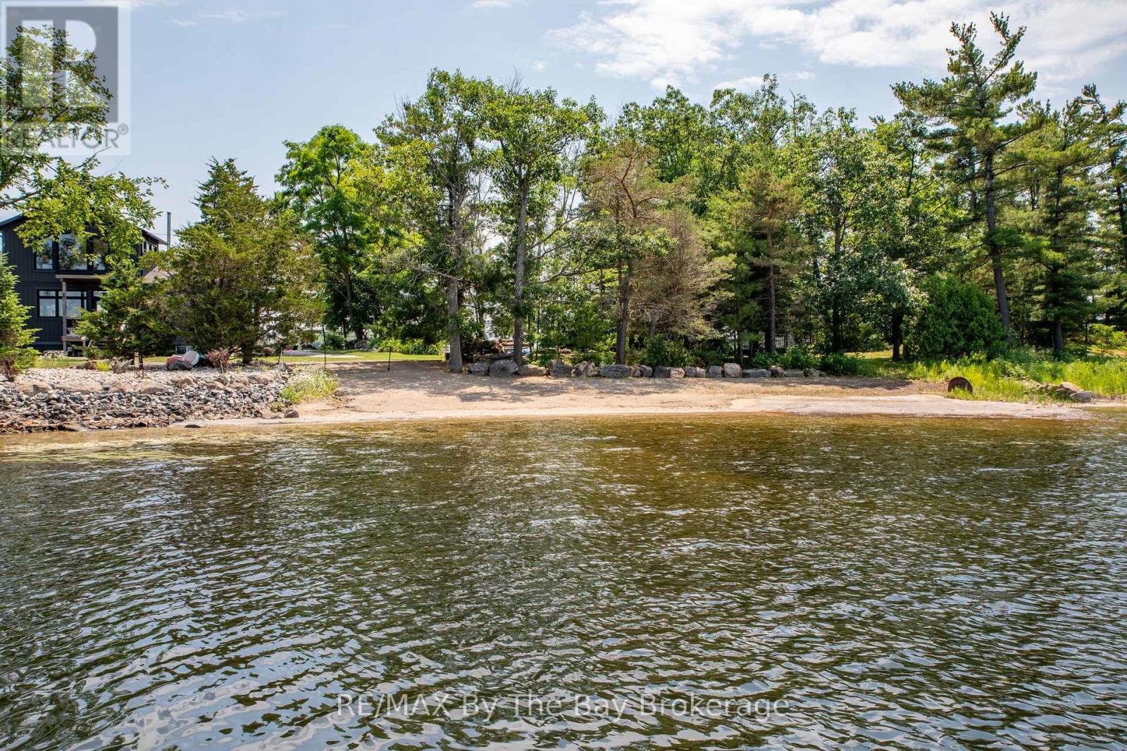 4 Island 800, Georgian Bay, Ontario  P0E 1E0 - Photo 7 - X12265205