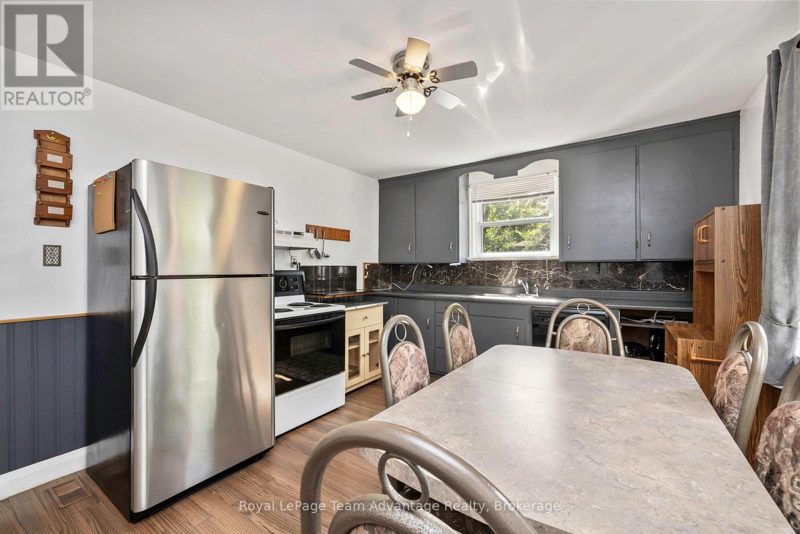 9 Woods Lane, Seguin, Ontario  P2A 2W8 - Photo 7 - X12276139