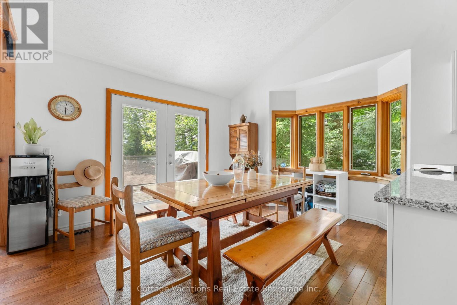 1292 Port Cunnington Road, Lake Of Bays, Ontario  P0A 1H0 - Photo 10 - X12293745