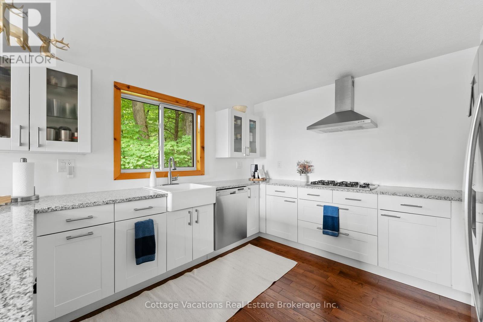 1292 Port Cunnington Road, Lake Of Bays, Ontario  P0A 1H0 - Photo 12 - X12293745