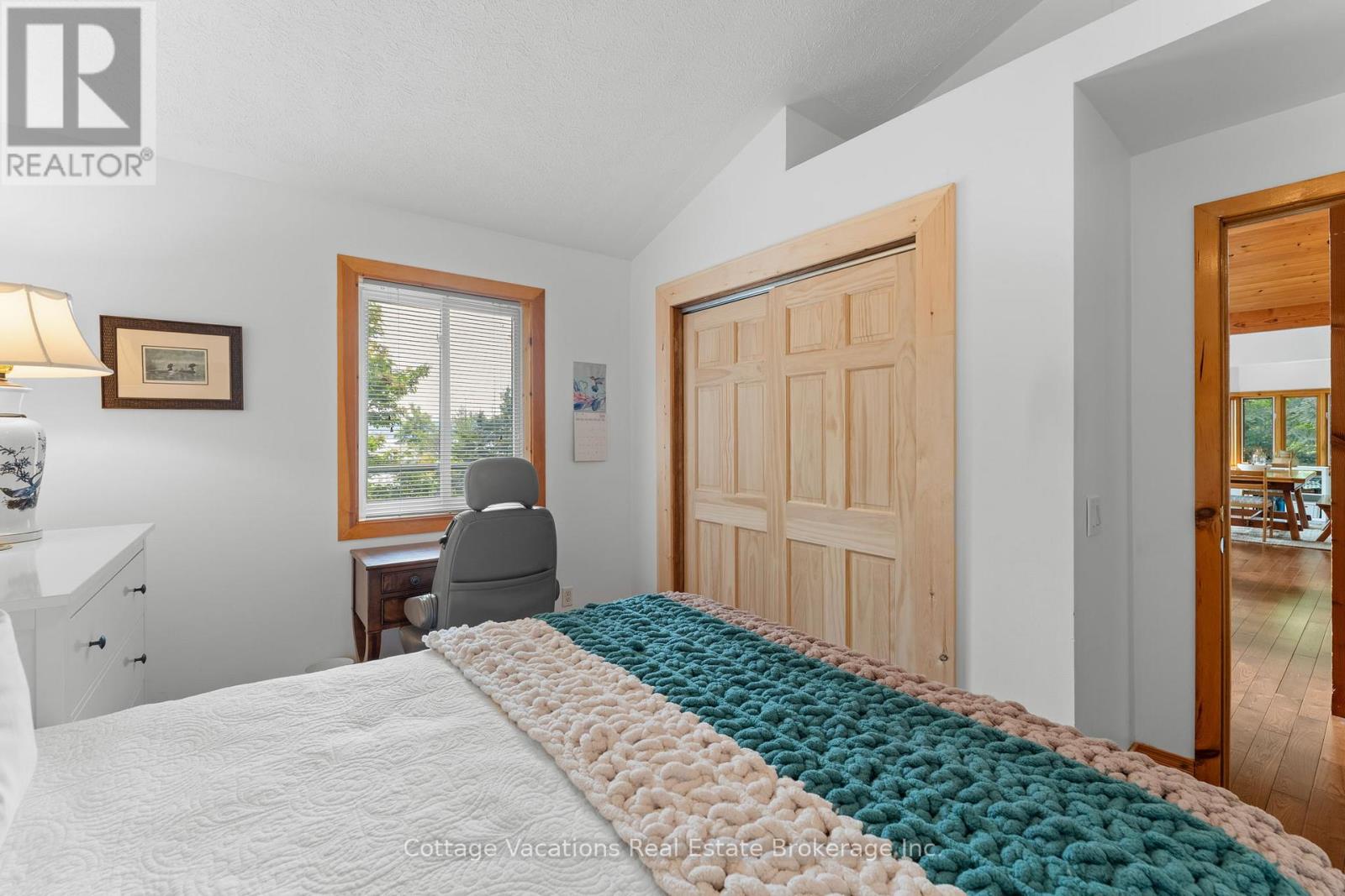 1292 Port Cunnington Road, Lake Of Bays, Ontario  P0A 1H0 - Photo 15 - X12293745