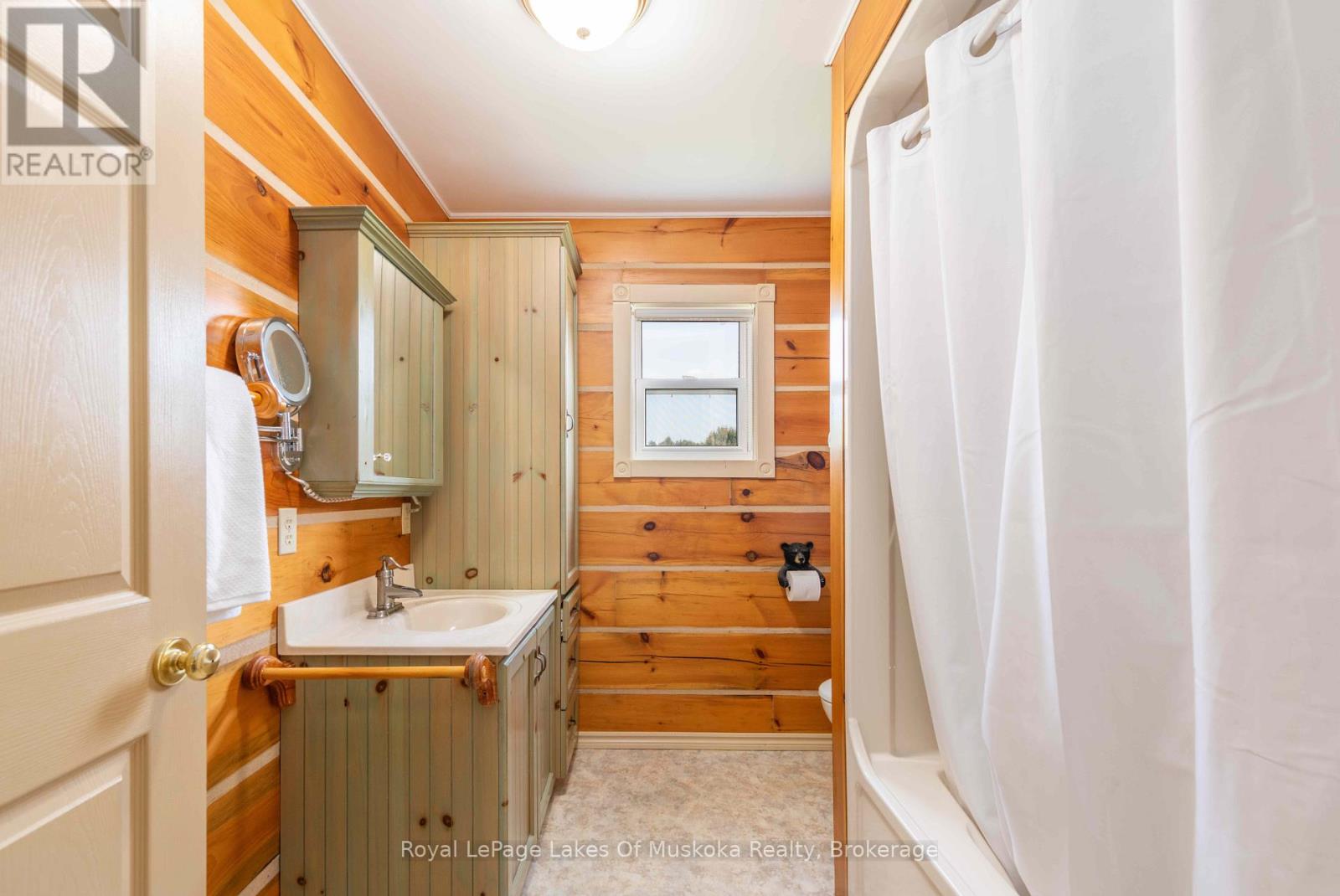 214 North Lancelot Road, Huntsville, Ontario  P0B 1M0 - Photo 14 - X12294693