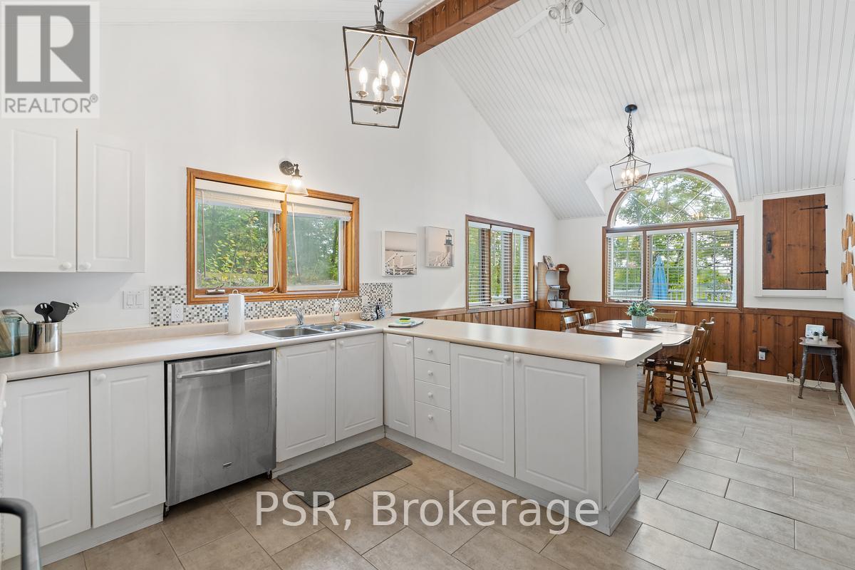 1-1356 & 1357 Peninsula Road, Muskoka Lakes, Ontario  P0B 1J0 - Photo 28 - X12308178