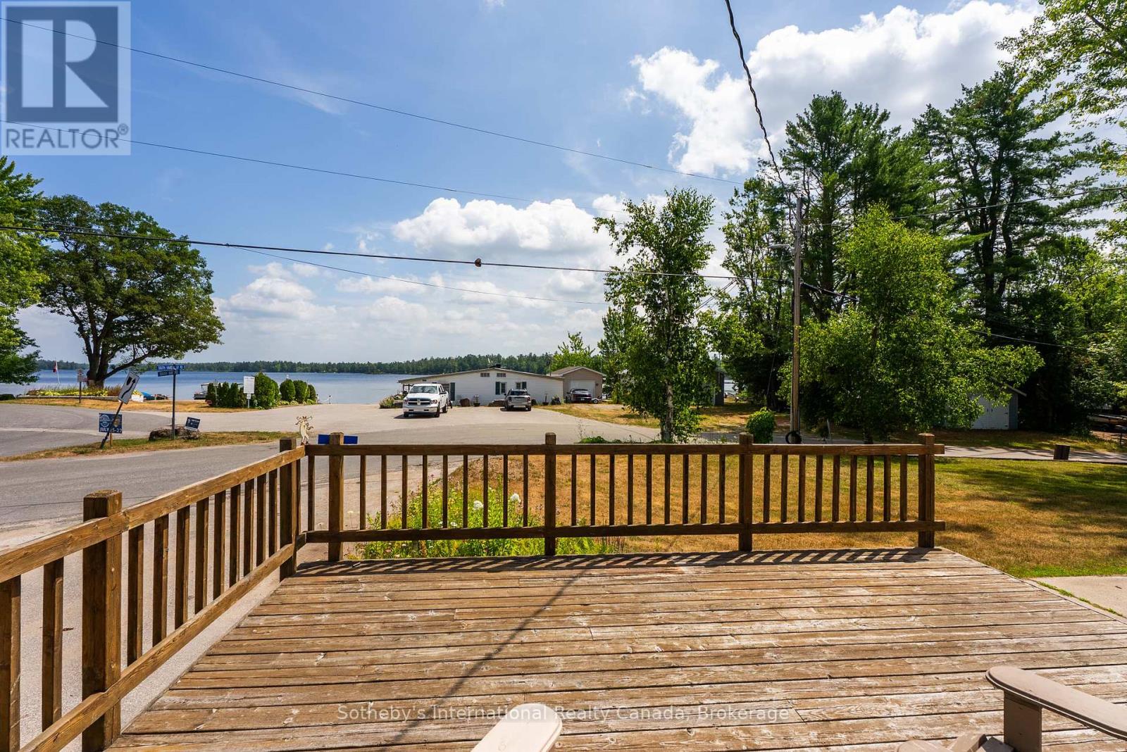 1120 South Kahshe Lake Road, Gravenhurst, Ontario  P0E 1G0 - Photo 10 - X12309534