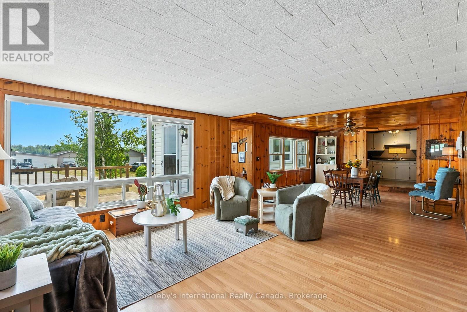 1120 South Kahshe Lake Road, Gravenhurst, Ontario  P0E 1G0 - Photo 16 - X12309534