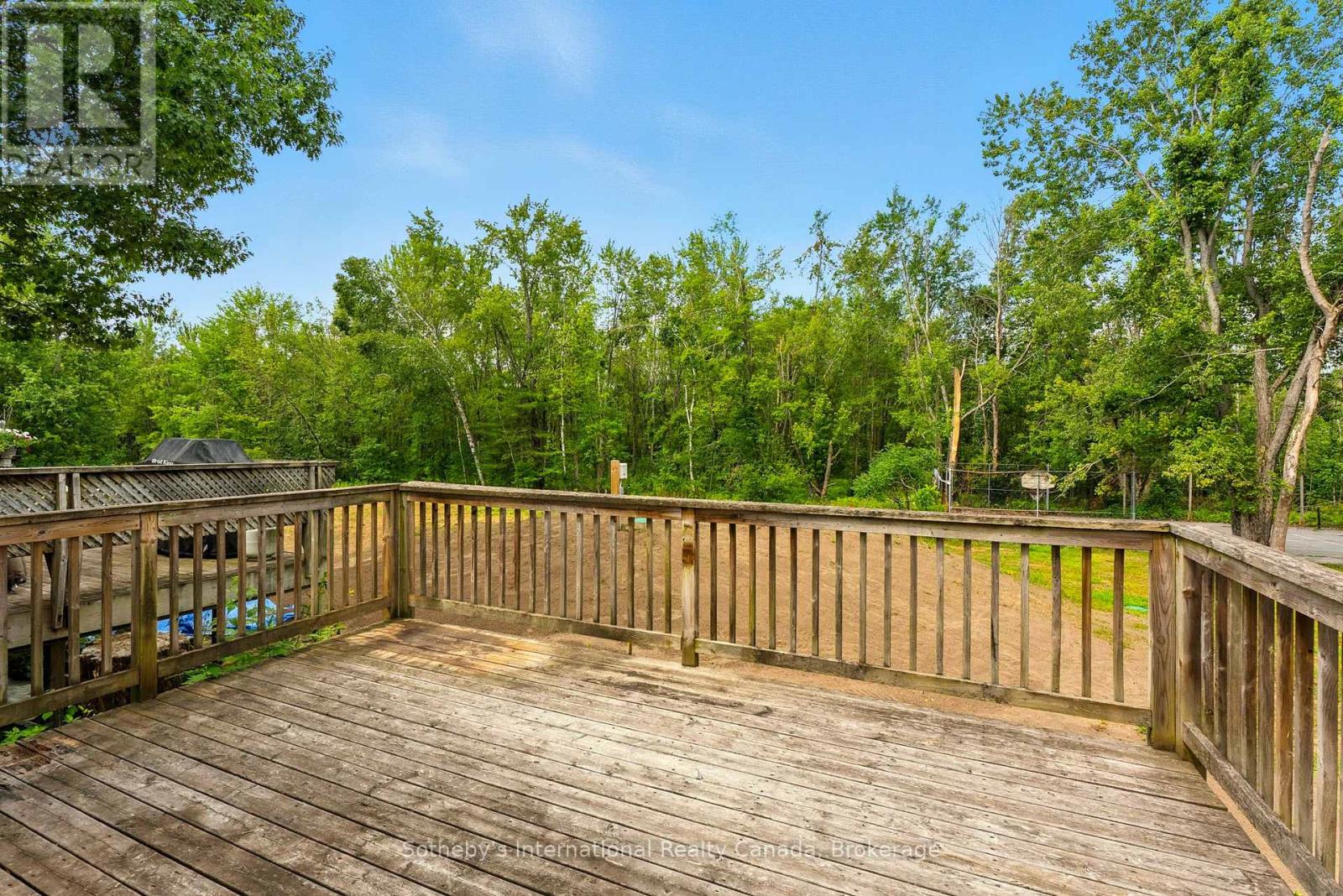 1120 South Kahshe Lake Road, Gravenhurst, Ontario  P0E 1G0 - Photo 27 - X12309534