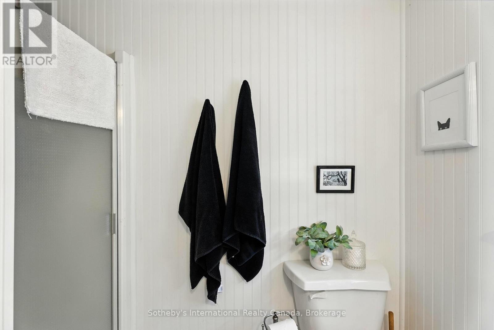 1120 South Kahshe Lake Road, Gravenhurst, Ontario  P0E 1G0 - Photo 32 - X12309534