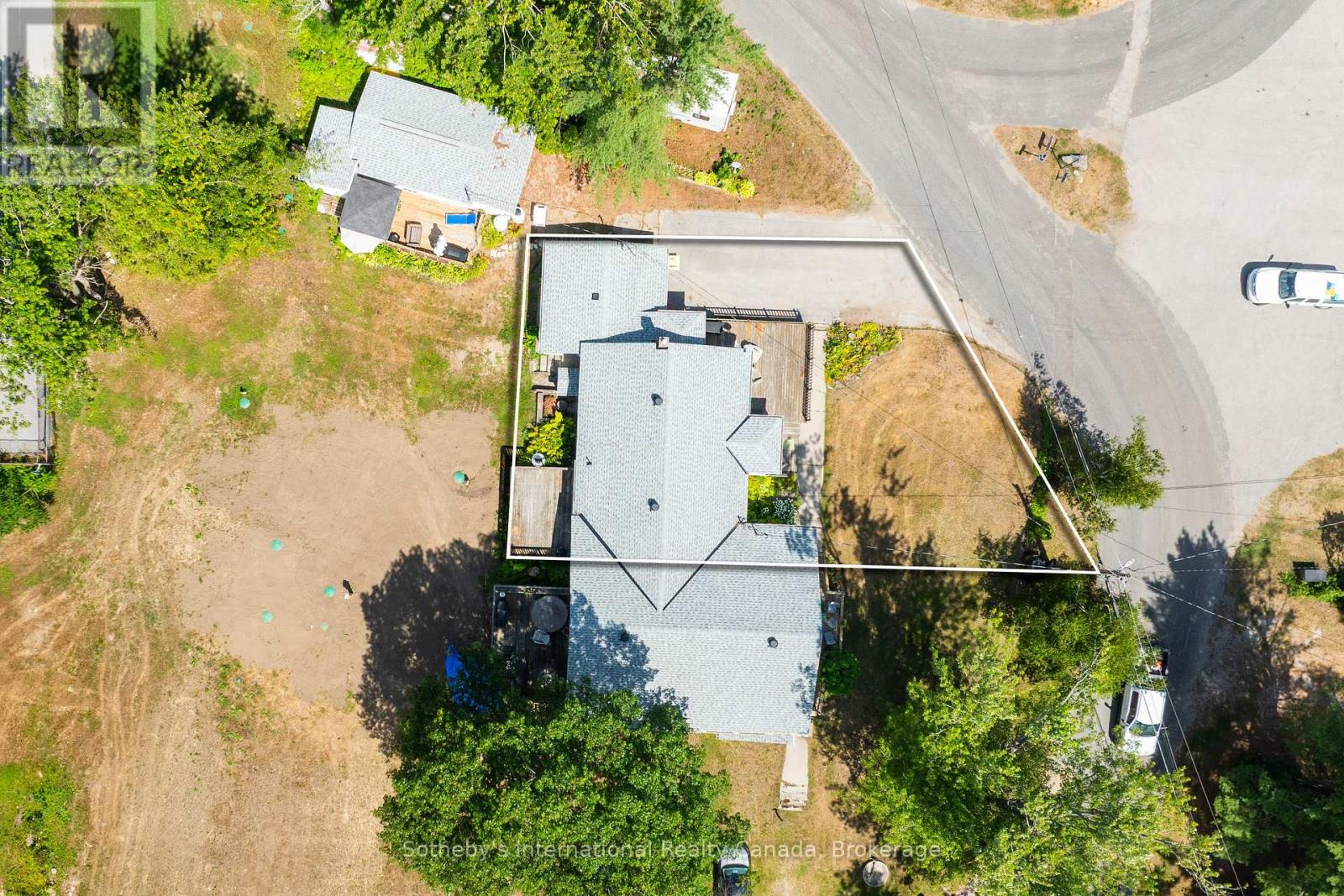 1120 South Kahshe Lake Road, Gravenhurst, Ontario  P0E 1G0 - Photo 5 - X12309534