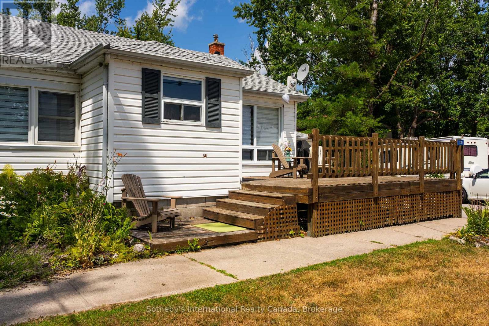 1120 South Kahshe Lake Road, Gravenhurst, Ontario  P0E 1G0 - Photo 7 - X12309534