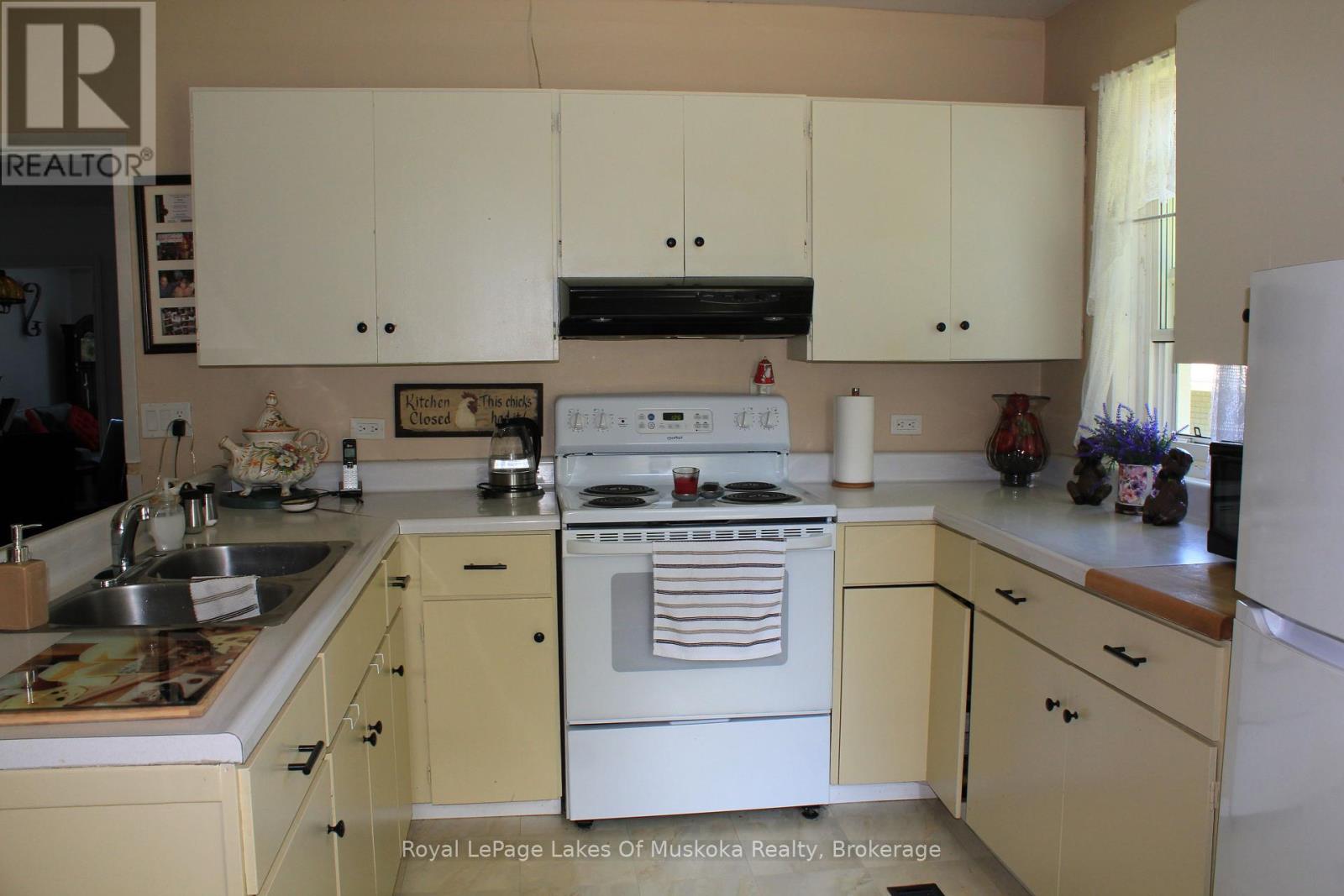 7 Duncan Street W, Huntsville, Ontario  P1H 1V9 - Photo 14 - X12319069