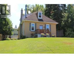 7 DUNCAN STREET W, Huntsville, Ontario