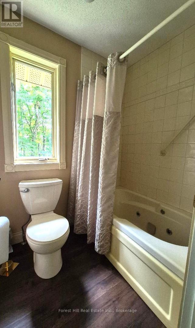 35 Westvale Drive S, Bracebridge, Ontario  P1L 1B5 - Photo 19 - X12322489