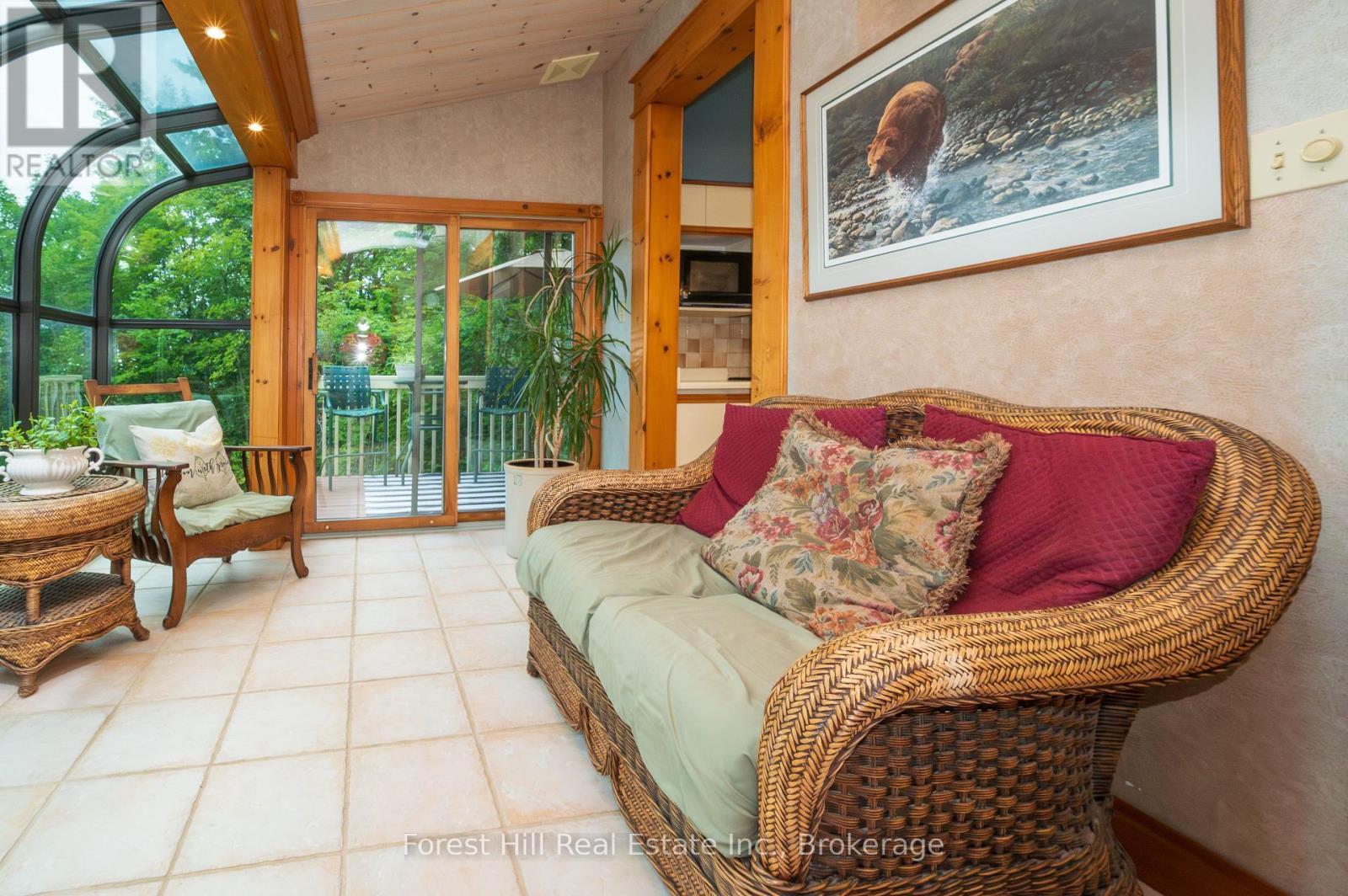 35 Westvale Drive S, Bracebridge, Ontario  P1L 1B5 - Photo 22 - X12322489