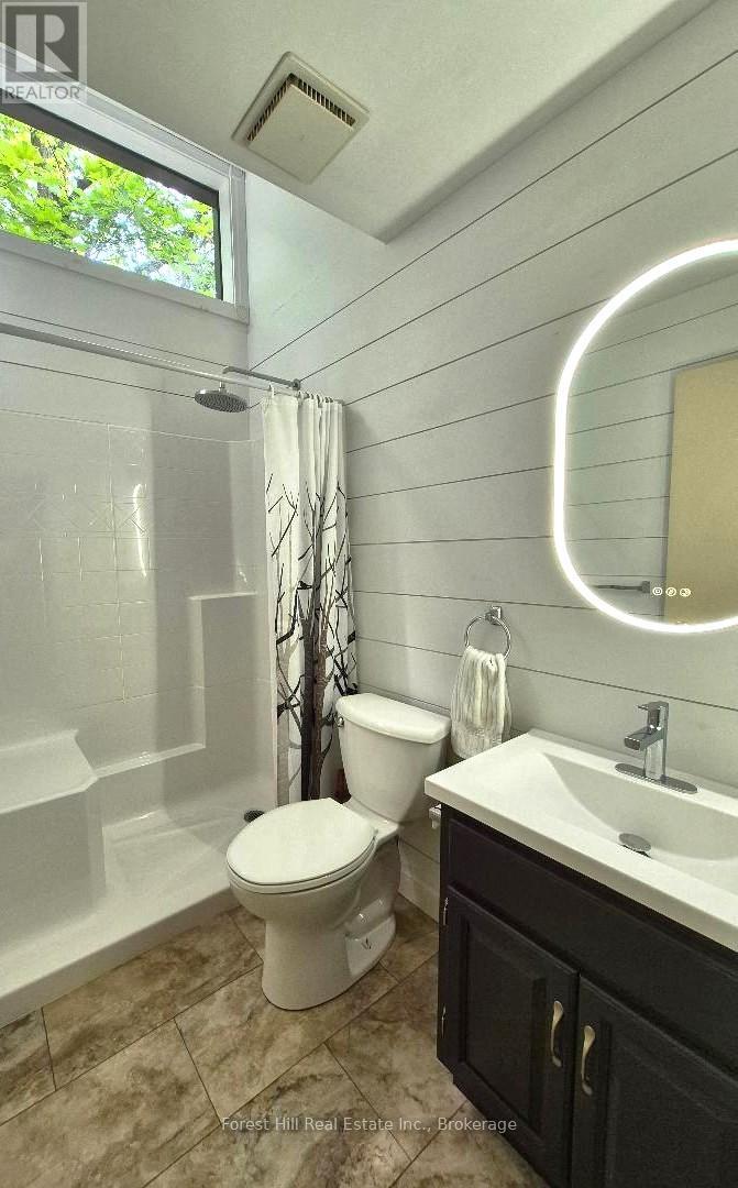 35 Westvale Drive S, Bracebridge, Ontario  P1L 1B5 - Photo 8 - X12322489