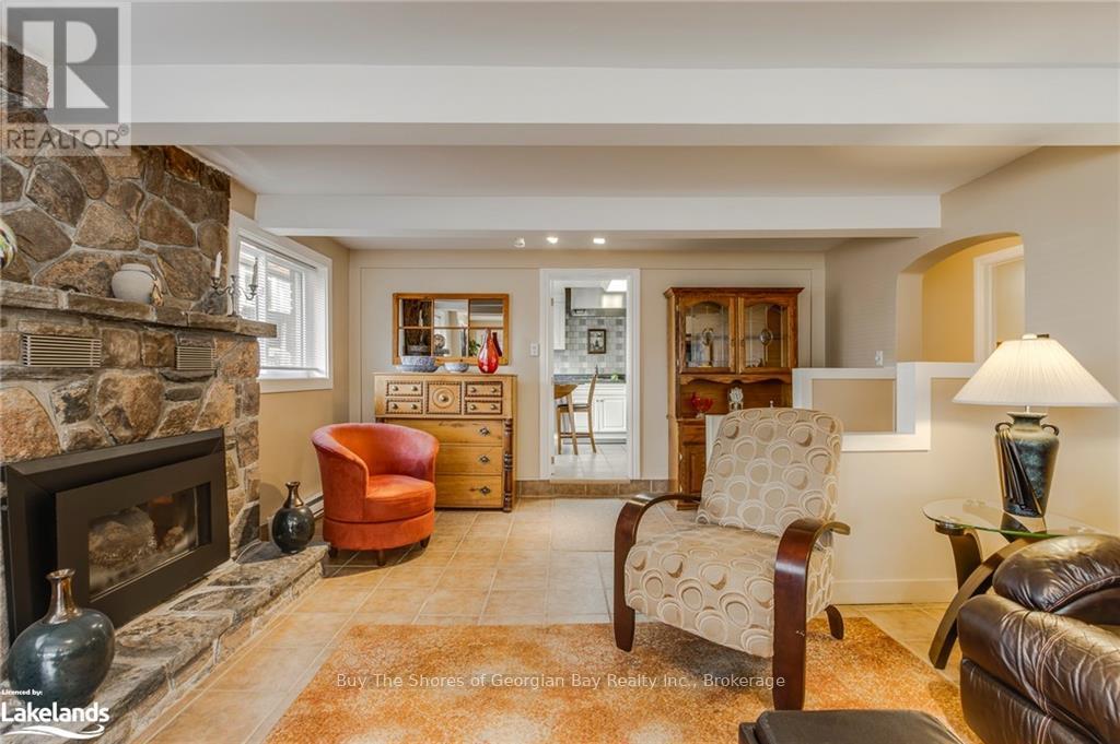 2512 Honey Harbour Road, Georgian Bay, Ontario  P0E 1E0 - Photo 12 - X12324322