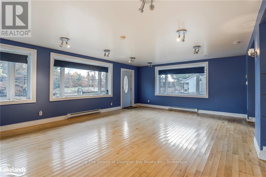 2512 Honey Harbour Road, Georgian Bay, Ontario  P0E 1E0 - Photo 38 - X12324322