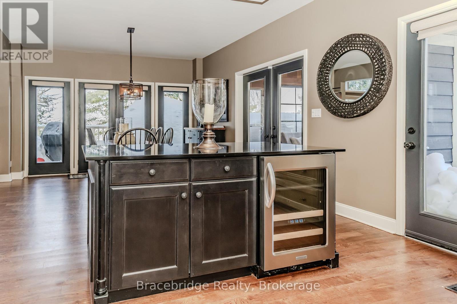 Water's Edge W1 - 3876 Muskoka Road 118 Highway W, Muskoka Lakes, Ontario  P0B 1J0 - Photo 13 - X12329359