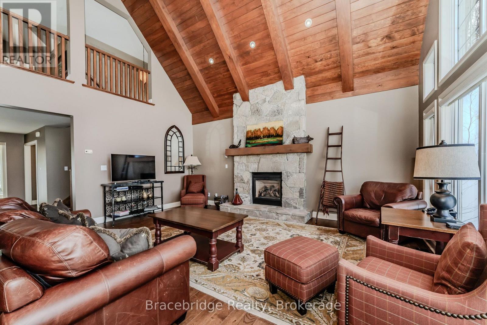 Water's Edge W1 - 3876 Muskoka Road 118 Highway W, Muskoka Lakes, Ontario  P0B 1J0 - Photo 2 - X12329359