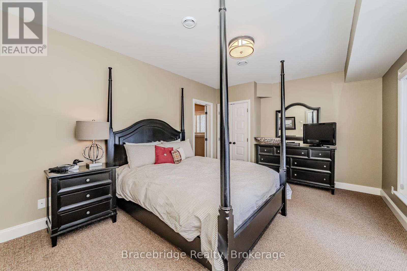 Water's Edge W1 - 3876 Muskoka Road 118 Highway W, Muskoka Lakes, Ontario  P0B 1J0 - Photo 30 - X12329359