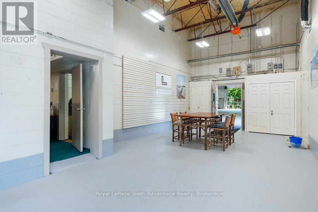 32 James Bay Junction Road, Seguin, Ontario  P2A 0B2 - Photo 12 - X12333672