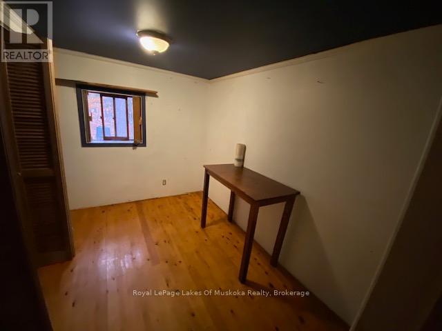 1590 Yearley Road, Huntsville, Ontario  P0B 1M0 - Photo 17 - X12335484